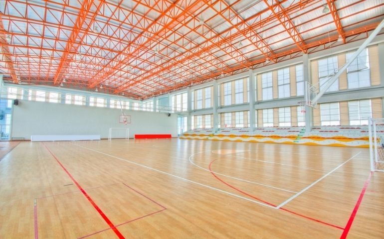 indoor sports floor616e6b6c9b6c4.jpg