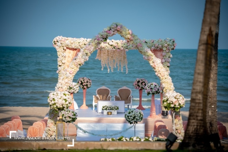 top-venues-in-thailand-where-you-can-host-a-destination-wedding-in-budget_1200x800 (1).jpg