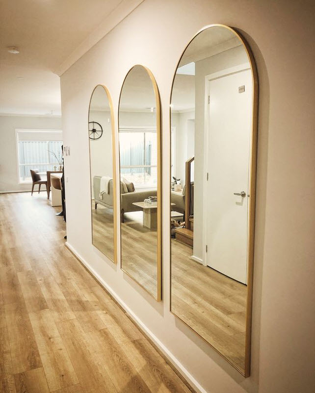 mirrors-on-the-wall.jpg mirrors-on-the-wall.jpg